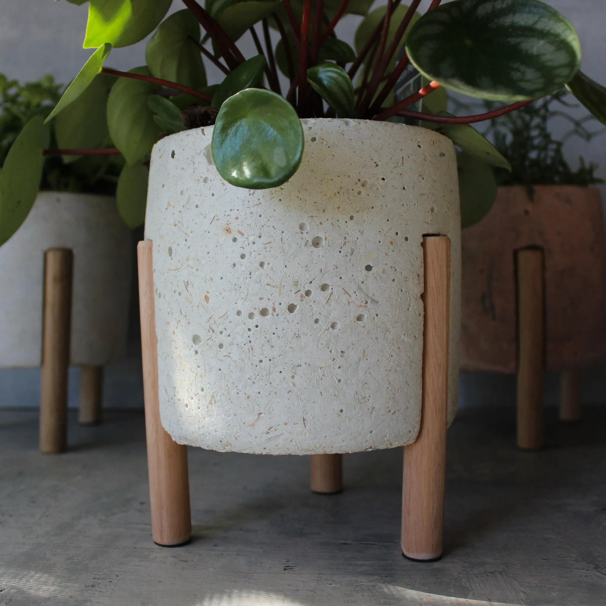 Eché Handmade Hemp 3-Leg Pots